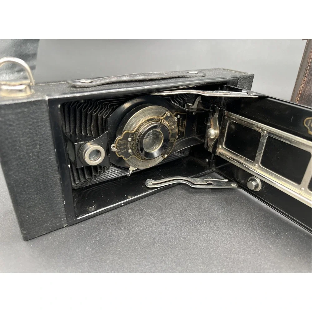 Vintage Eastman Kodak No. 2-C Folding Autographic Brownie Camera With Case